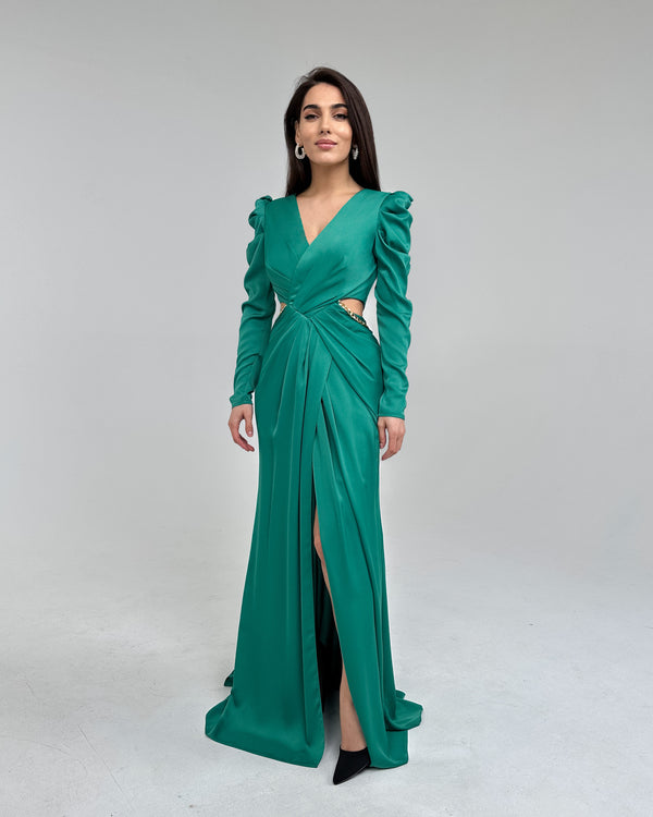 Long green casual dress with sleeves