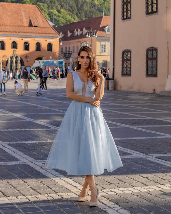 Occasion midi dress with neckline and drawstring