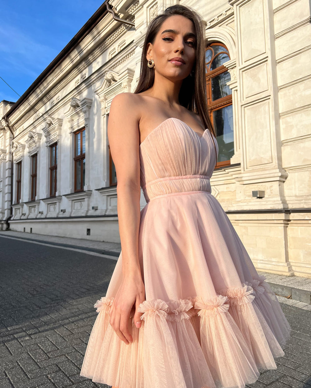 Elegant short light pink occasion dress with corset – BELLADRESS